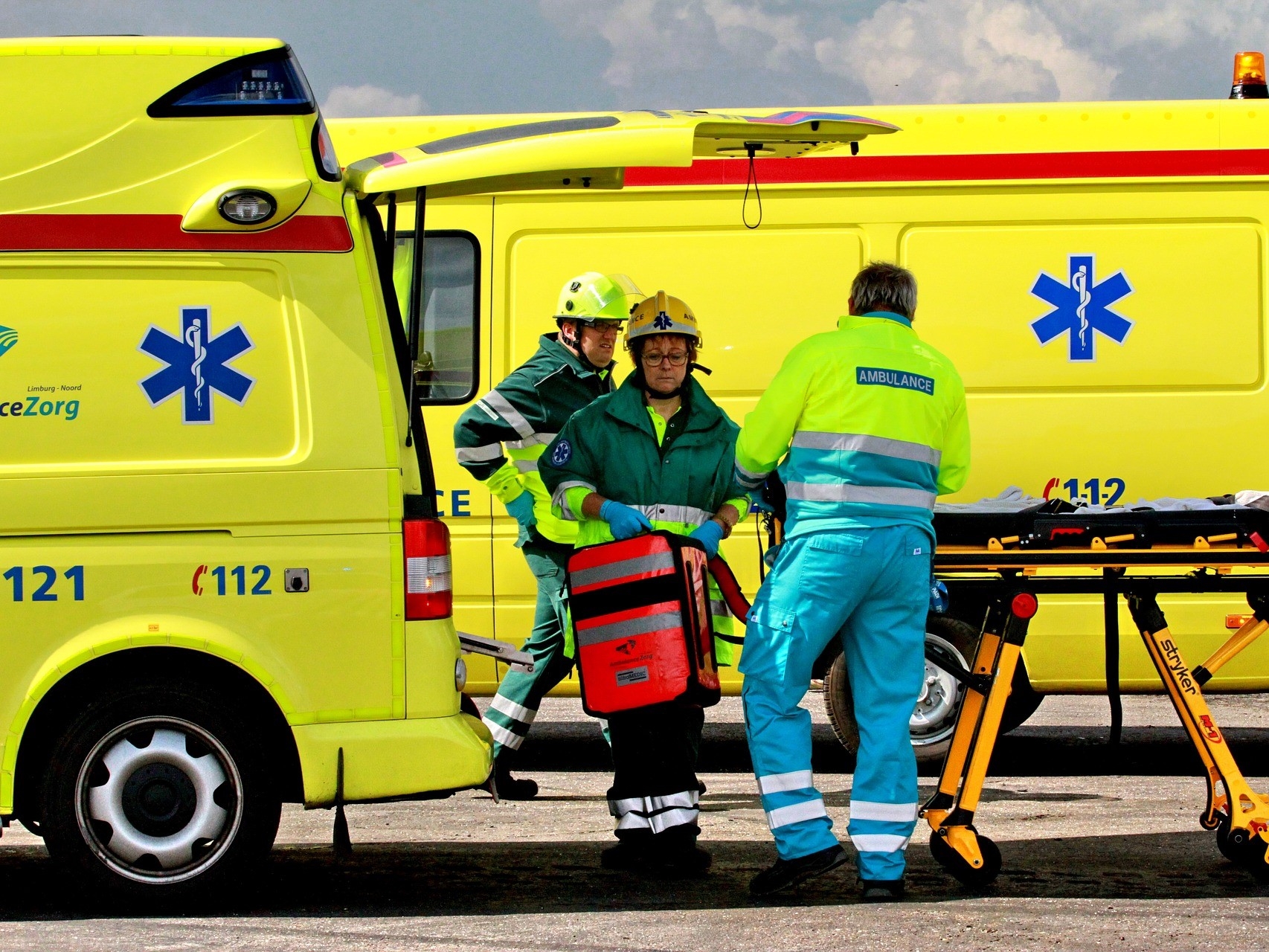 Zachte verwende heelmeesters, stinkende samenleving
