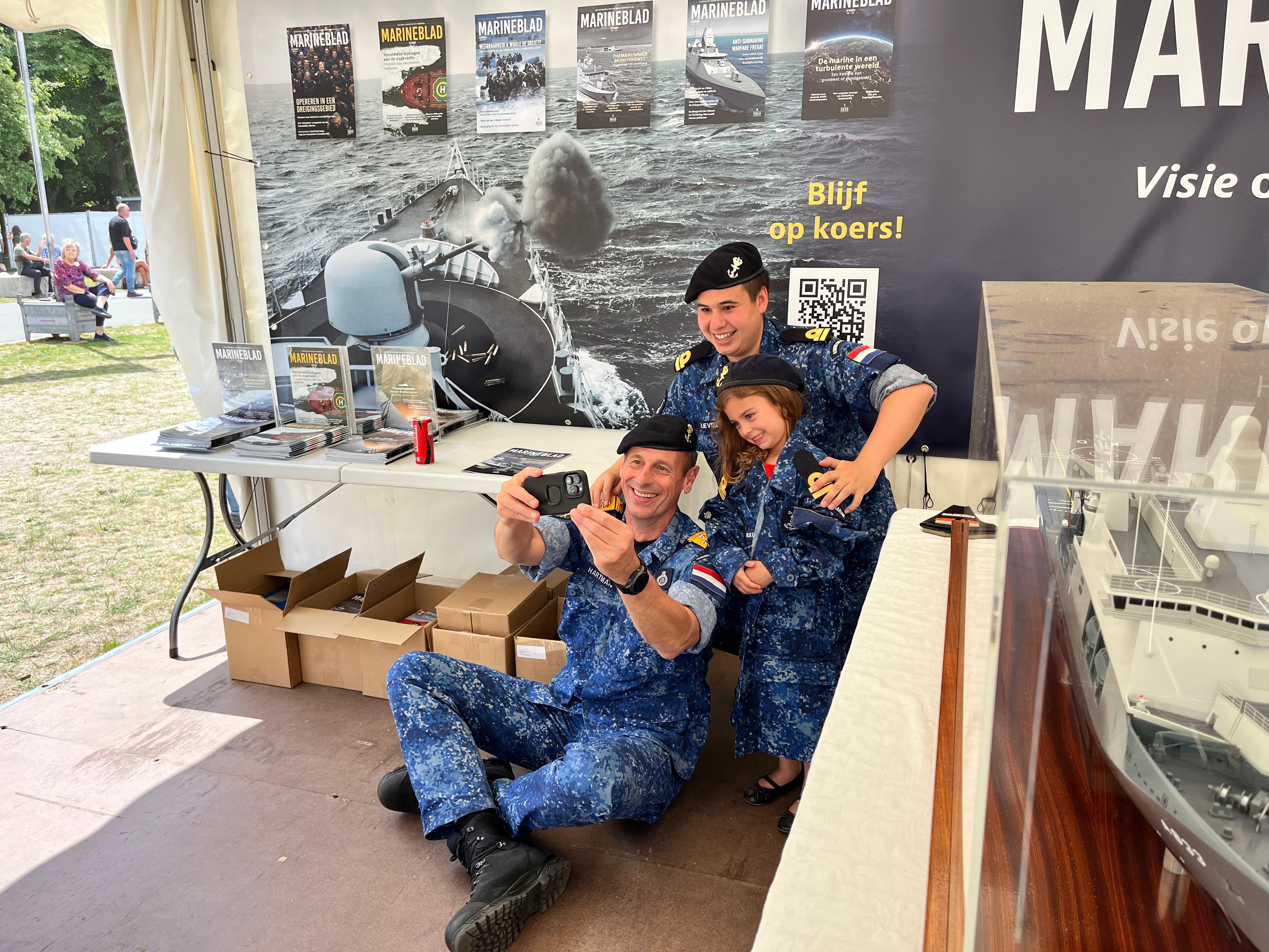 Belangstelling voor Marineblad op mooie editie Veteranendag